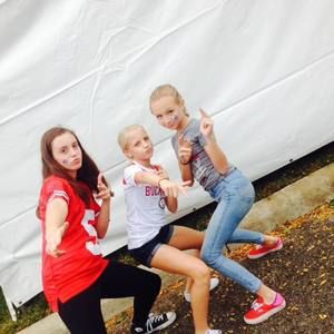 Meet your Posher, Ella